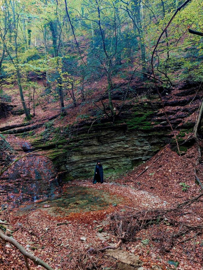 Photo Gallery – Sulle orme delle Streghe di Monte Cucco_ (In the Footsteps of the Witches of Monte Cucco) foto streghe 1