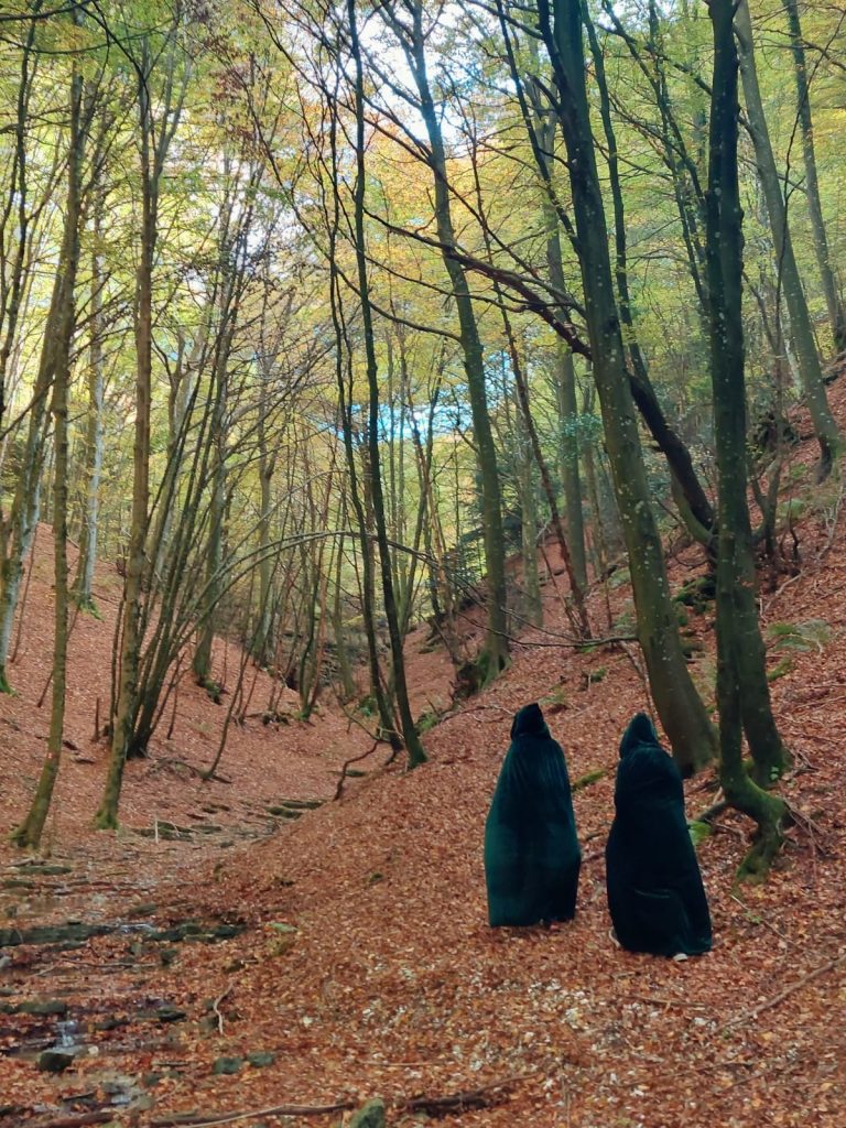 Photo Gallery – Sulle orme delle Streghe di Monte Cucco_ (In the Footsteps of the Witches of Monte Cucco) foto streghe 3