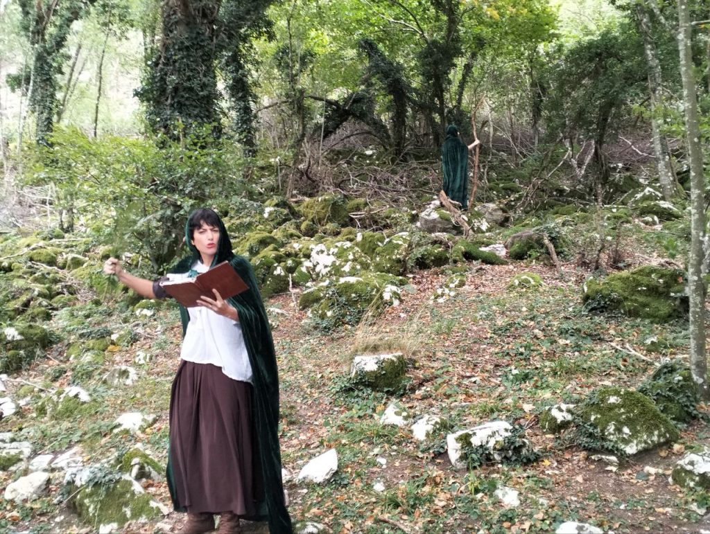 Photo Gallery – Sulle orme delle Streghe di Monte Cucco_ (In the Footsteps of the Witches of Monte Cucco) foto streghe 4